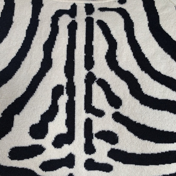 A.L.C. zebra print black/ivory sweater - Picture 16 of 16